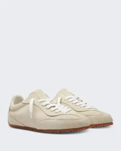 Dames Daze Runner