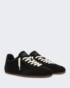 Dames Daze Runner