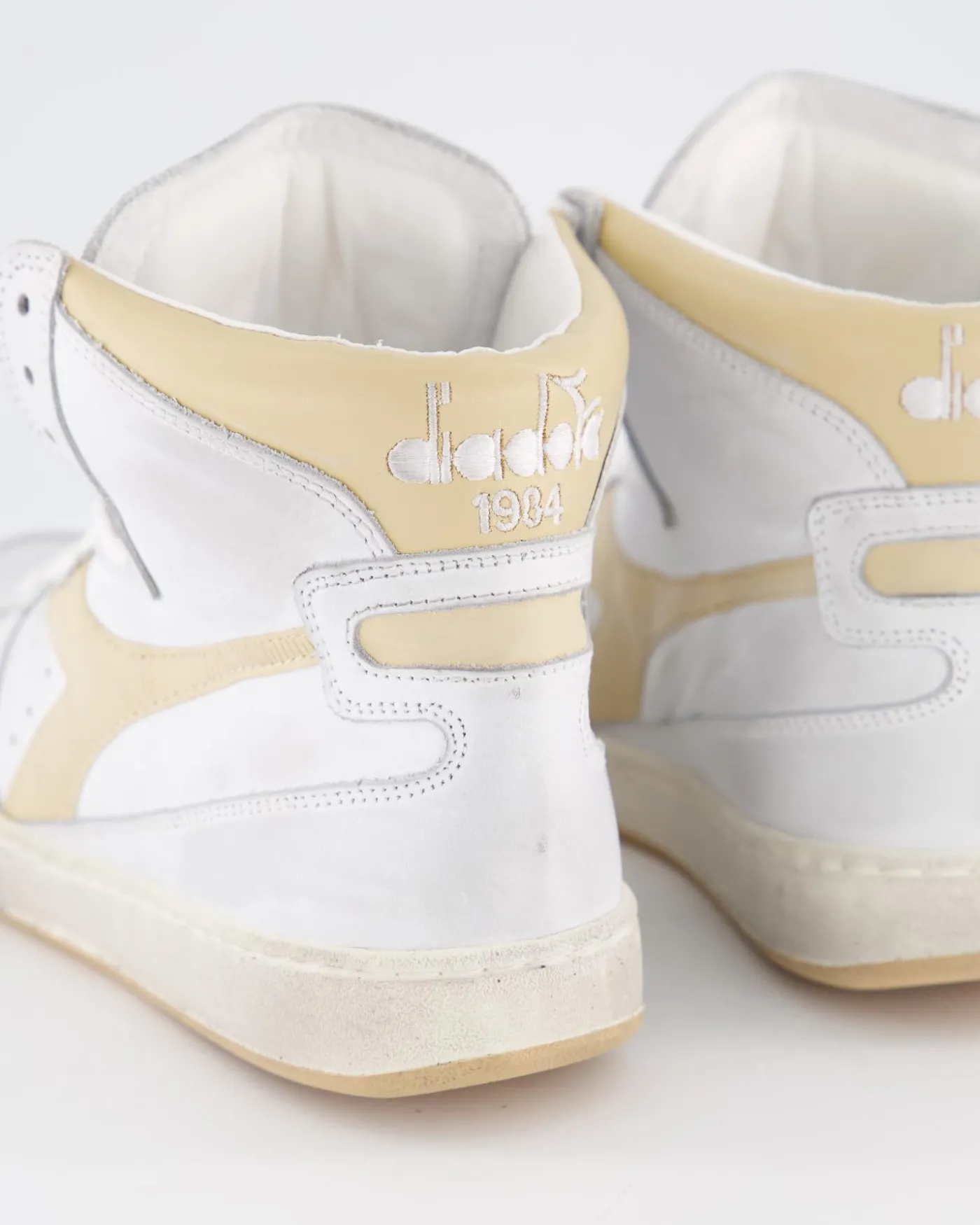 Dames Mi Basket Used Wit/Beige