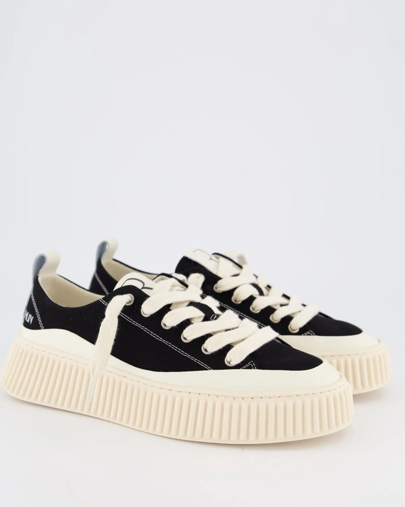 Heren Treble 3250 Black Canvas