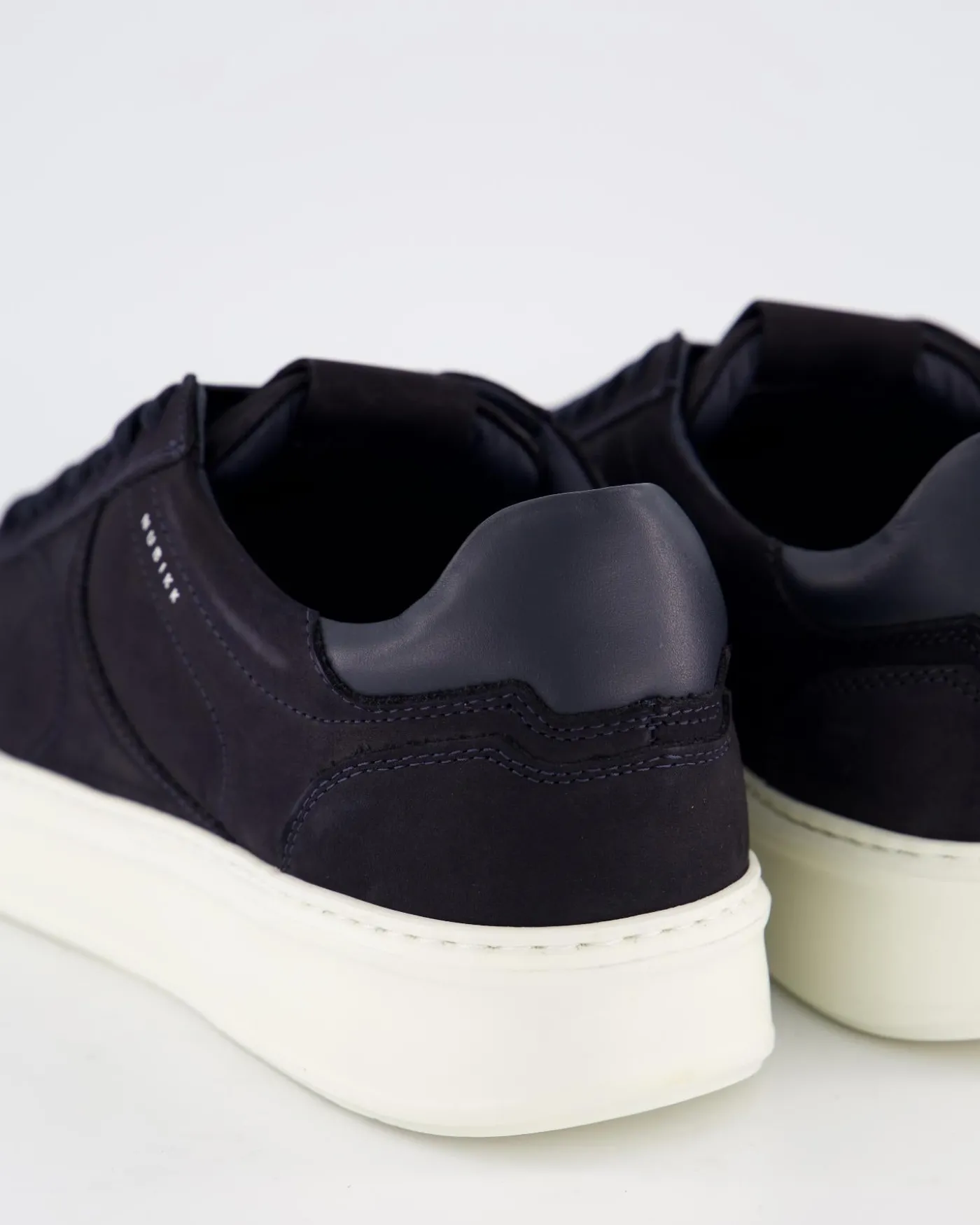 Heren Vick Cosmo (M)